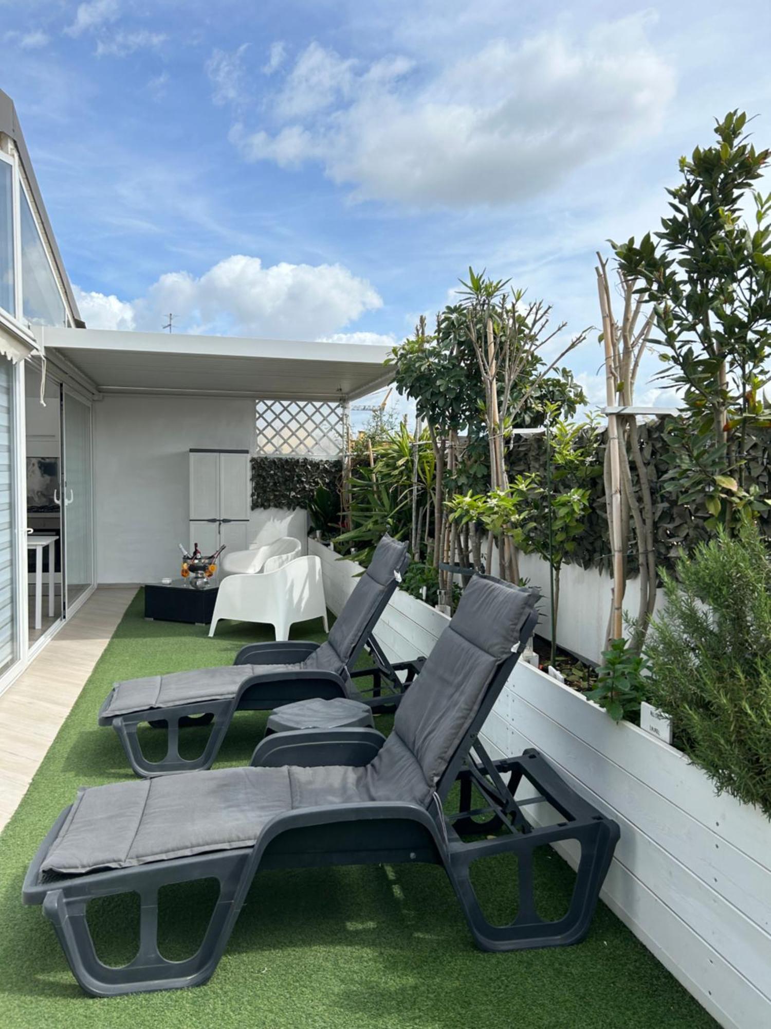 Attico Jasmin Apartment Quartu Sant'Elena Exterior photo